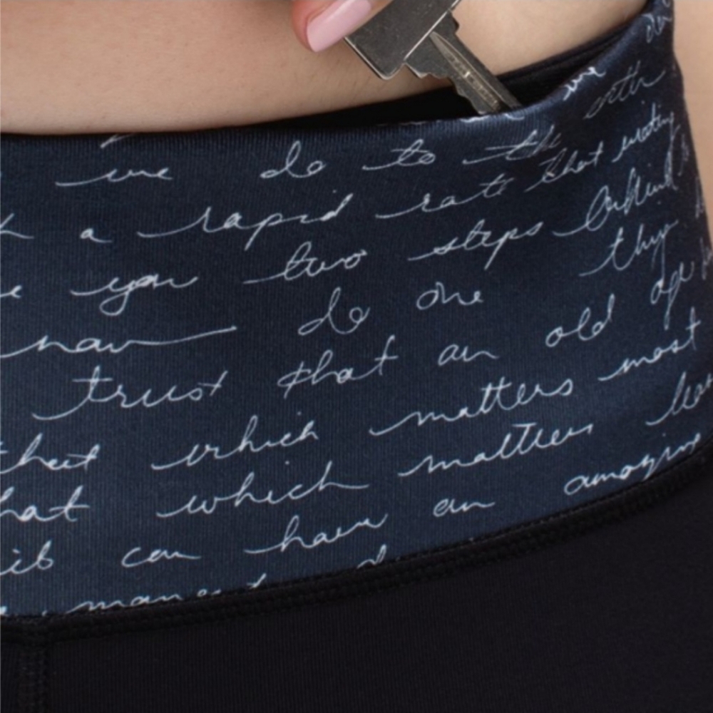 Lululemon Wunder Under Crop II Script Size 6 - Picture 8 of 11